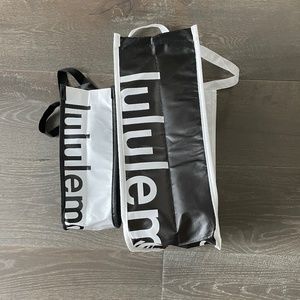 Lululemon tote bags